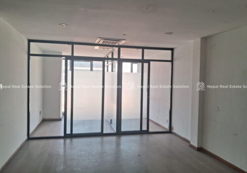 COMMERCIAL SPACE FOR RENT